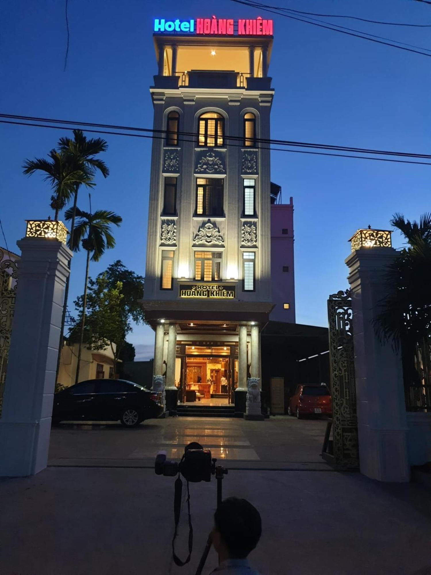 Hoang Khiem Hotel Pleiku Bagian luar foto