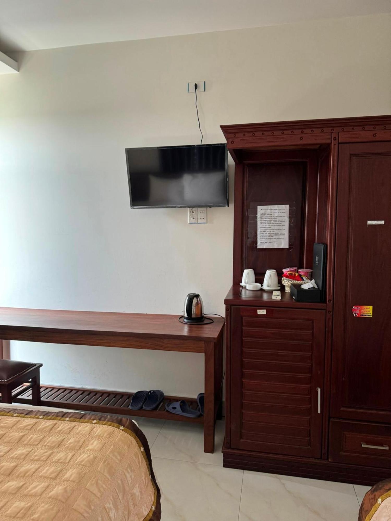 Hoang Khiem Hotel Pleiku Bagian luar foto