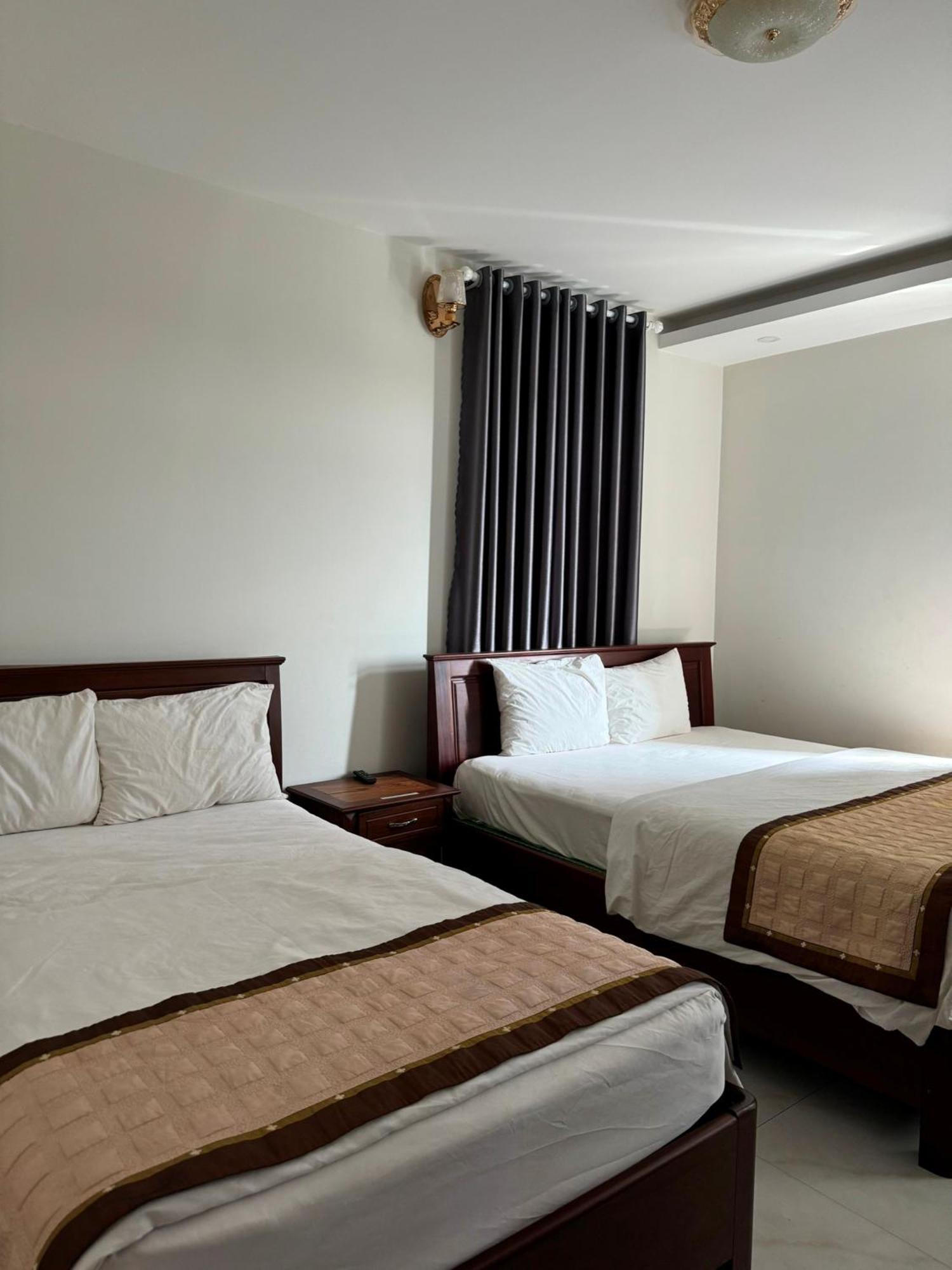 Hoang Khiem Hotel Pleiku Bagian luar foto