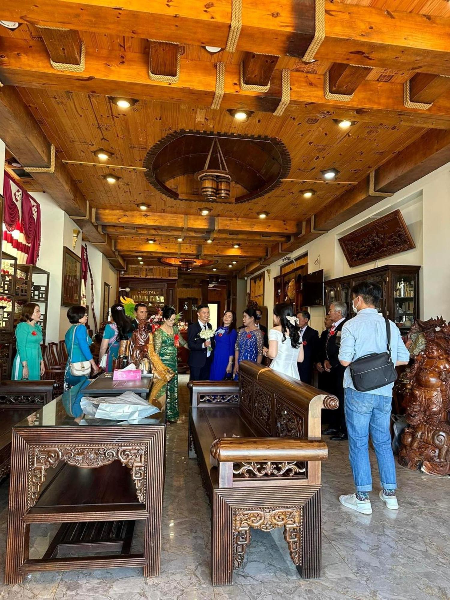 Hoang Khiem Hotel Pleiku Bagian luar foto