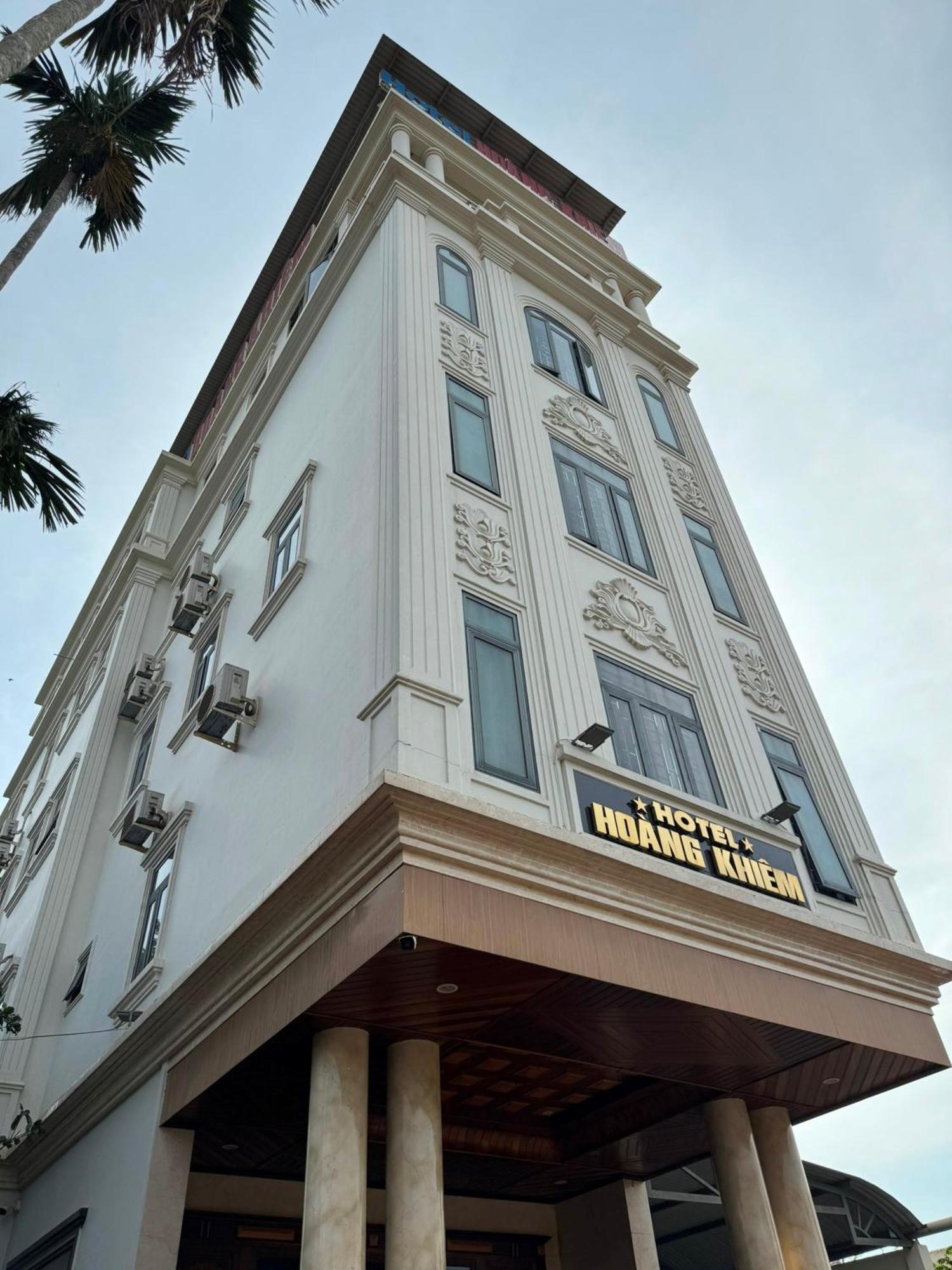 Hoang Khiem Hotel Pleiku Bagian luar foto